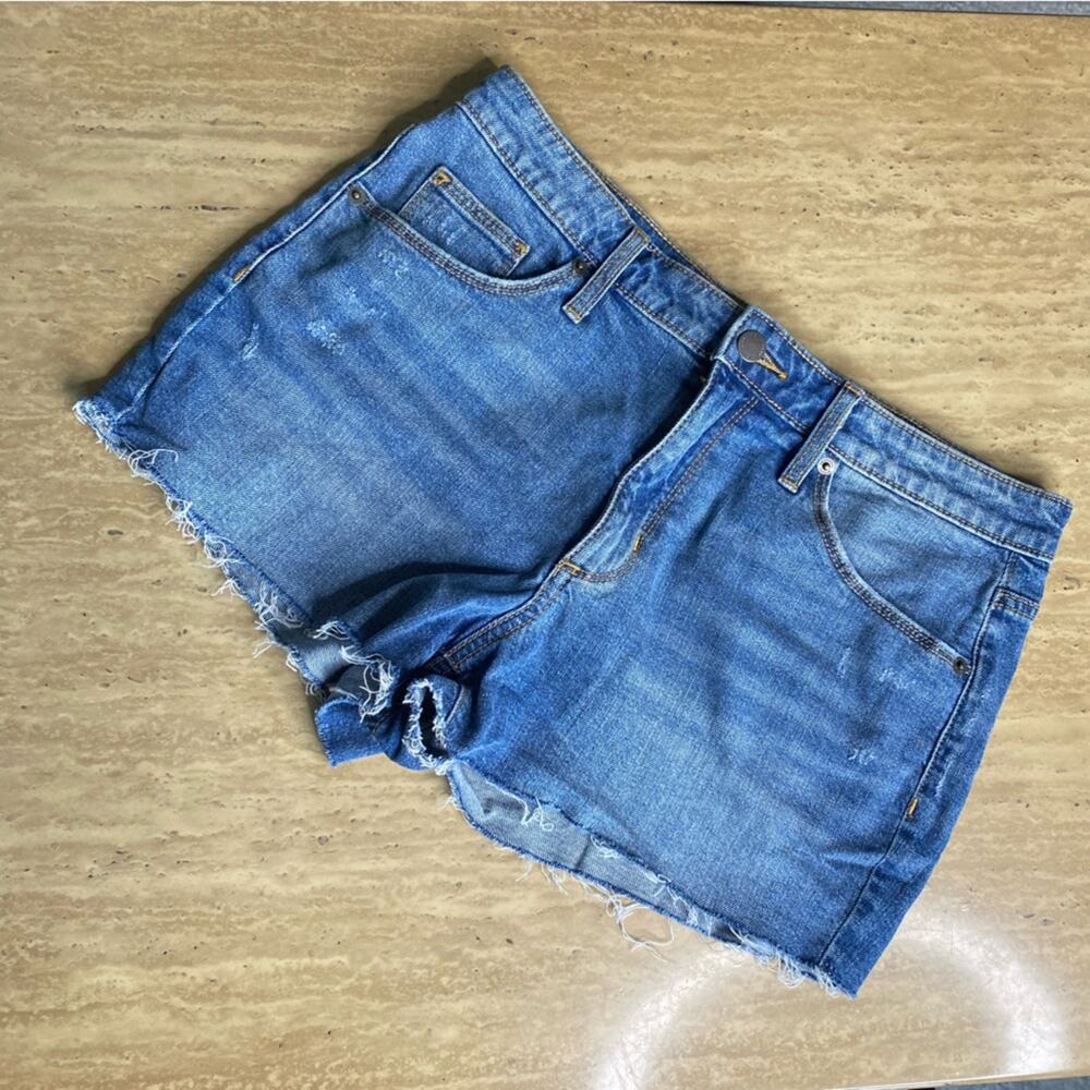 Universal Thread Denim Distressed Raw Hem Shorty Shorts K19